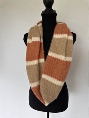 Simonetta NWT Fuzzy Knit Infinity Scarf Brown Beige Stripe Soft Cozy Winter